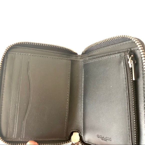 Disney X Coach Medium Zip Around Wallet Dalmatian - Picture 4 of 6